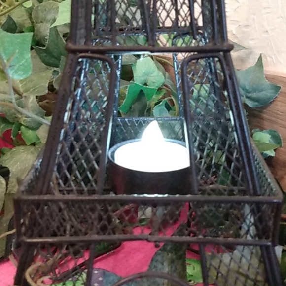 Eiffel Tower Votive Candle holder - Picture 9 of 10